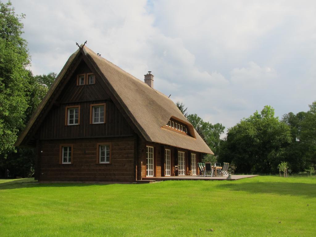 Villa Exklusives Holzhaus Burg  Camera foto
