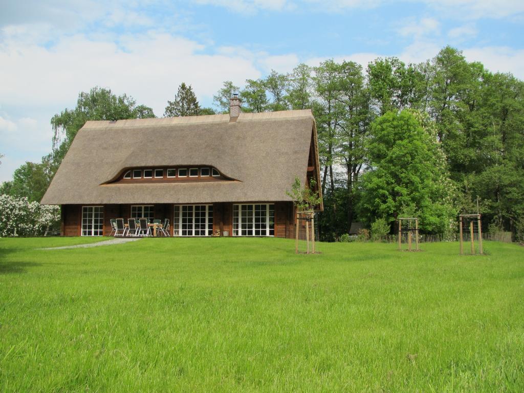 Villa Exklusives Holzhaus Burg  Camera foto