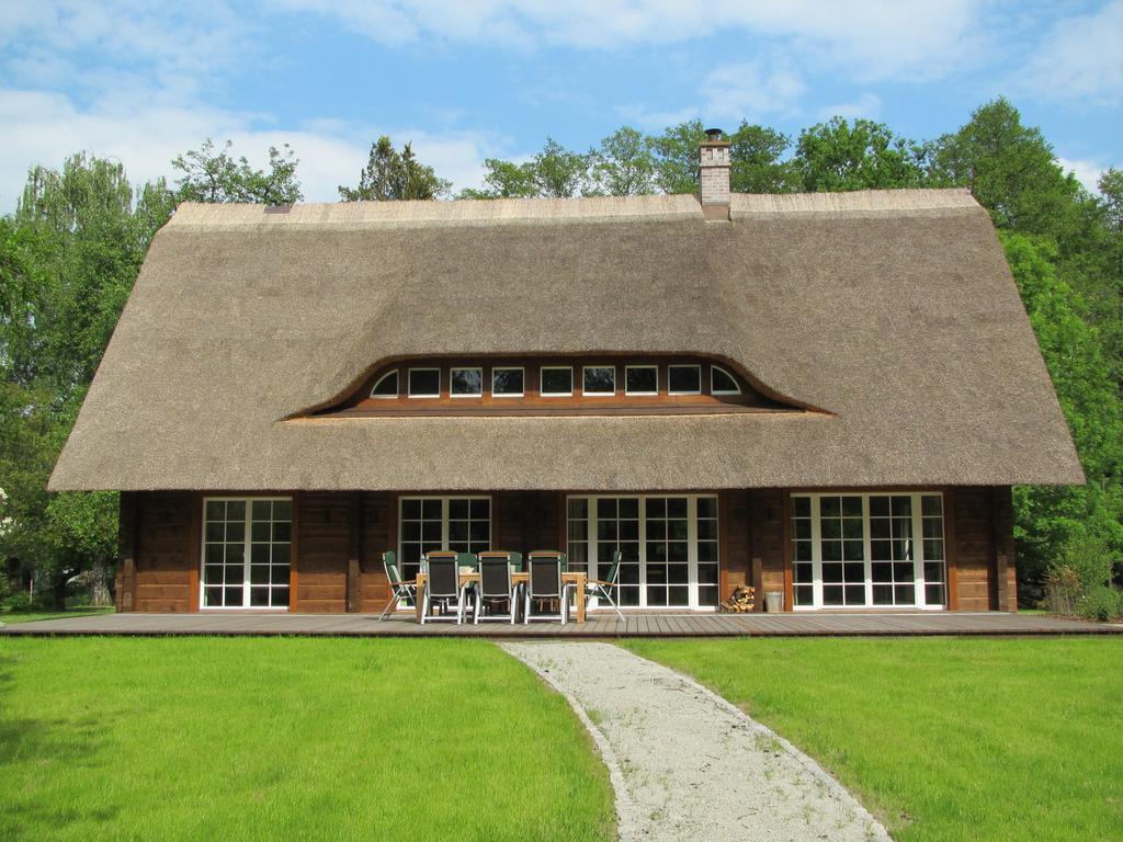 Villa Exklusives Holzhaus Burg  Camera foto